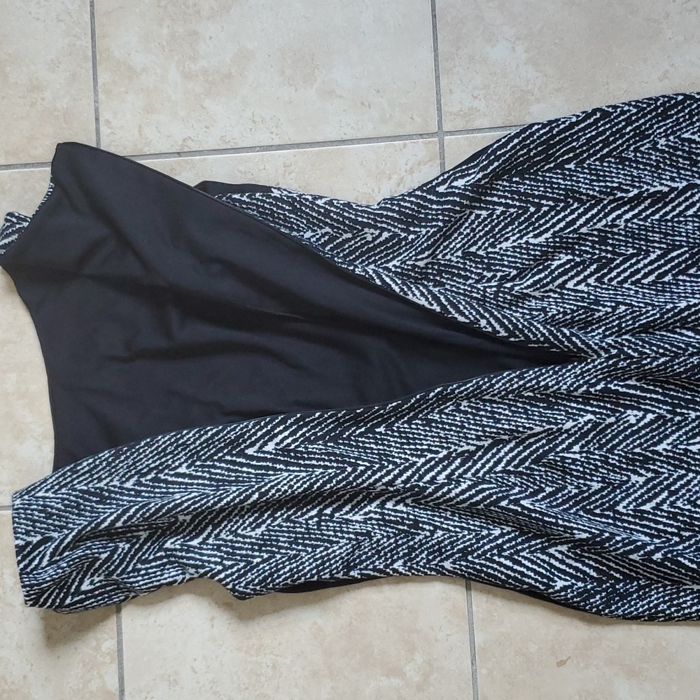 Cache Black White Sleeveless Midi Dress sz 4 - Picture 6 of 7